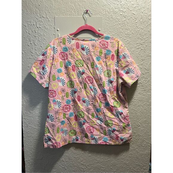 SB Scrubs Patterned Scrub Top Woman’s Size Large - Picture 6 of 7